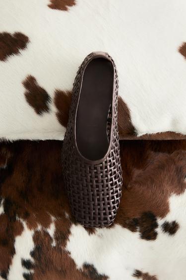 BRAIDED LEATHER BALLERINAS - Brown by Zara