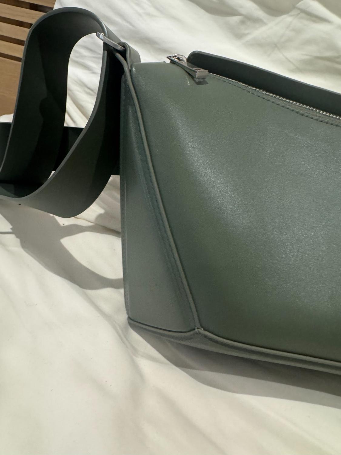 LEATHER CROSSBODY BAG M - LIMITED EDITION - Image 2