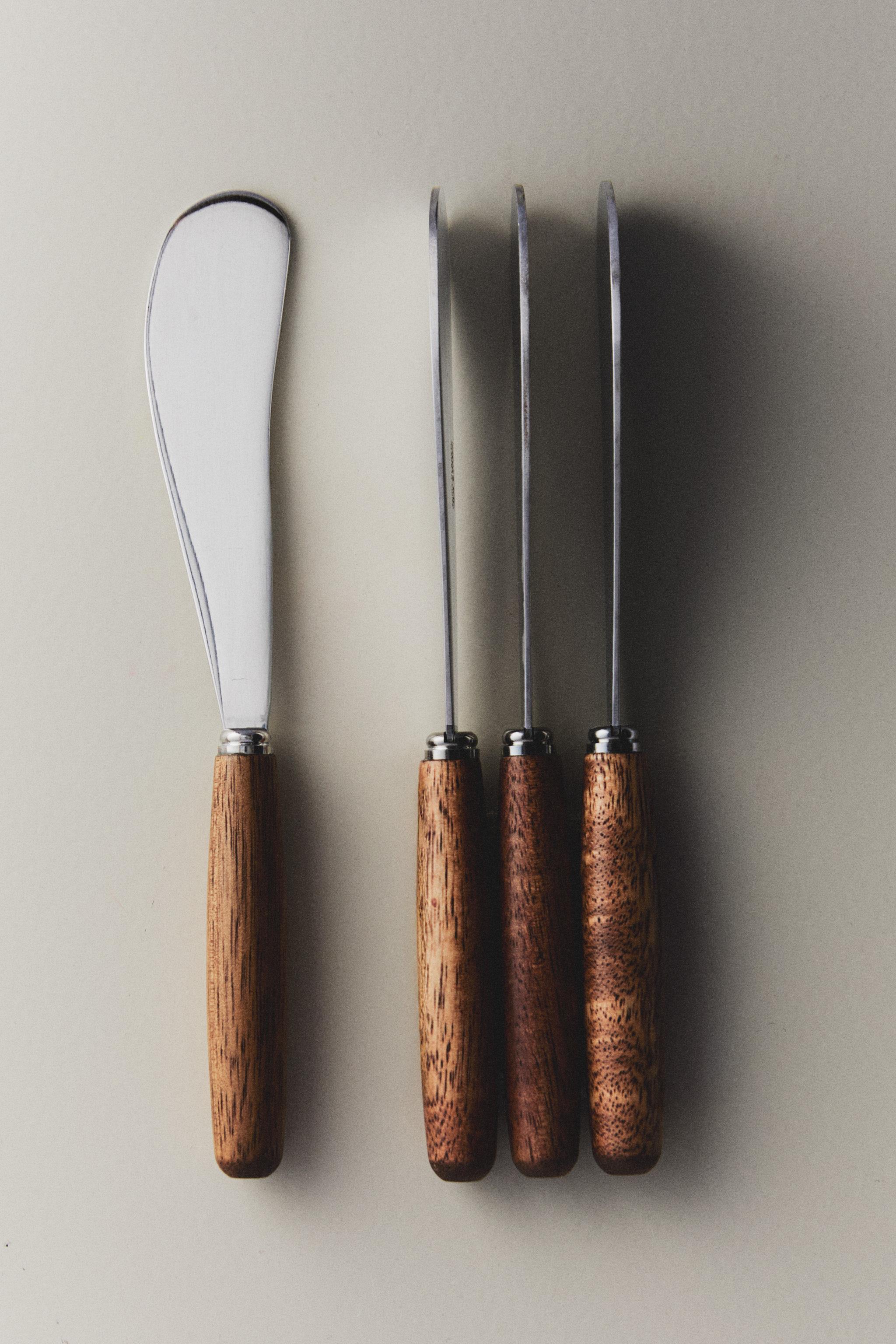 PACK OF WOODEN BUTTER KNIVES (PACK OF 4)