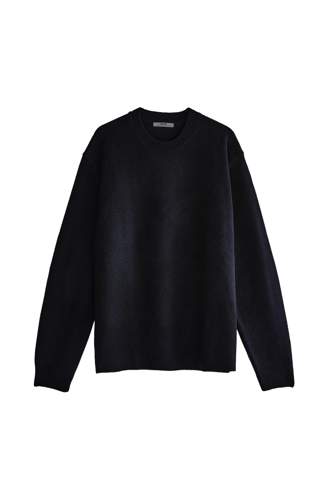 ROUND NECK SWEATER