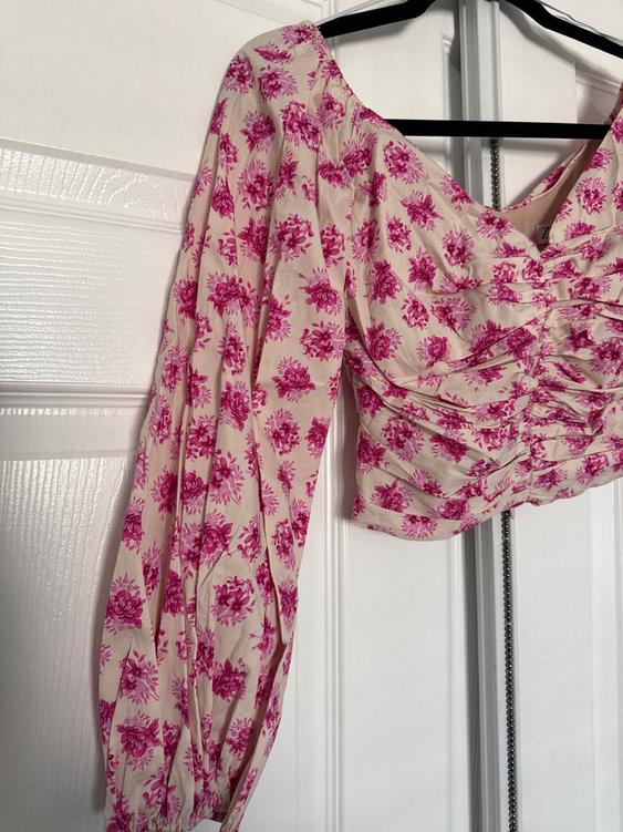 PRINTED DRAPED TOP - Image 4