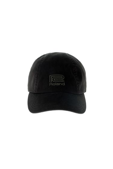 ROLAND CORPORATION © STICK-CAP - Schwarz von Zara