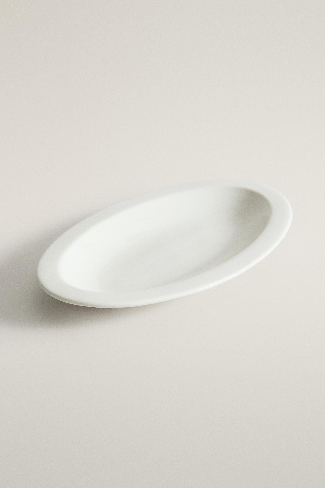 CREAM CERAMIC DECORATIVE TRAY — Cream