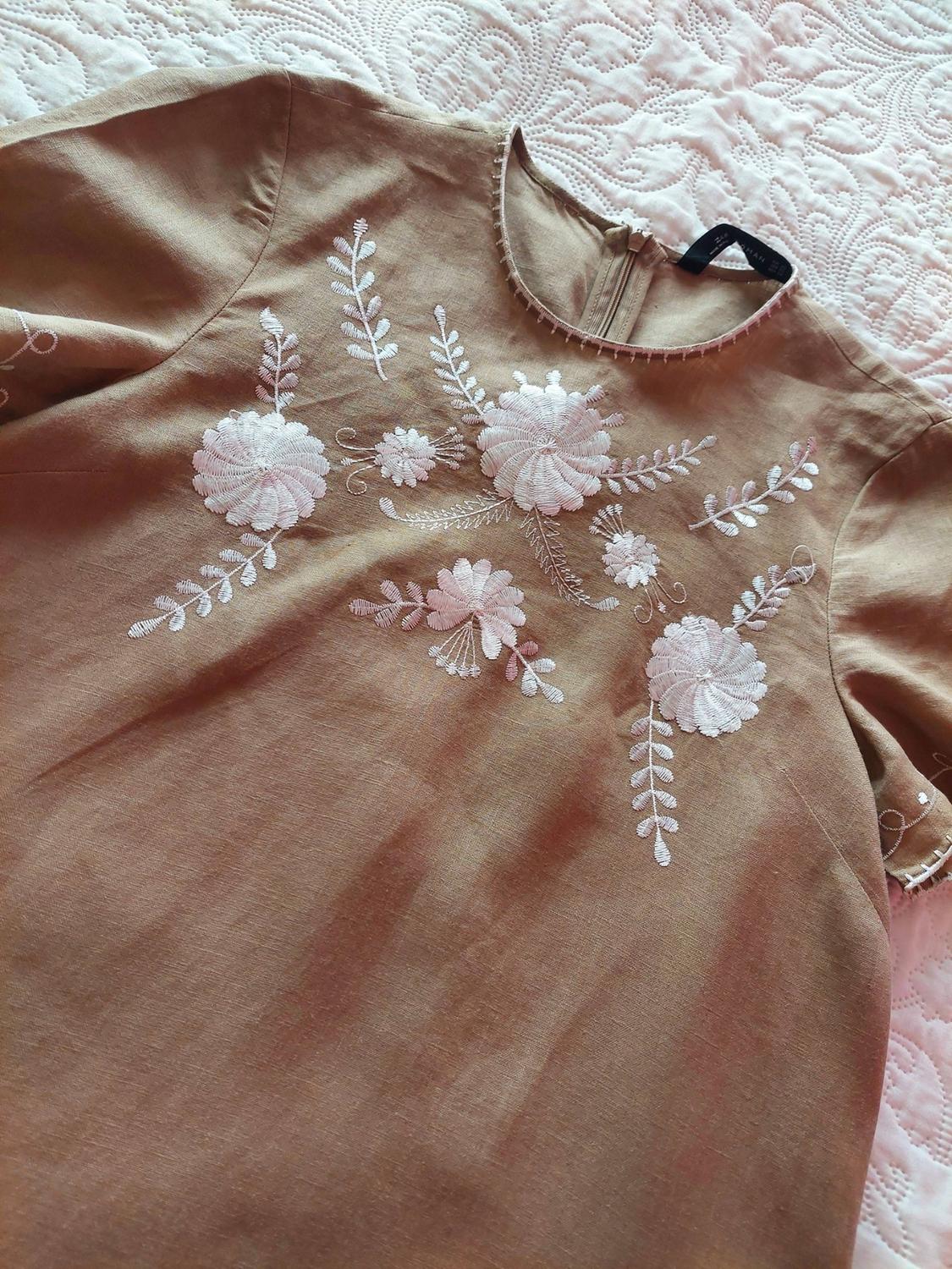 EMBROIDERED LINEN DRESS - Image 2