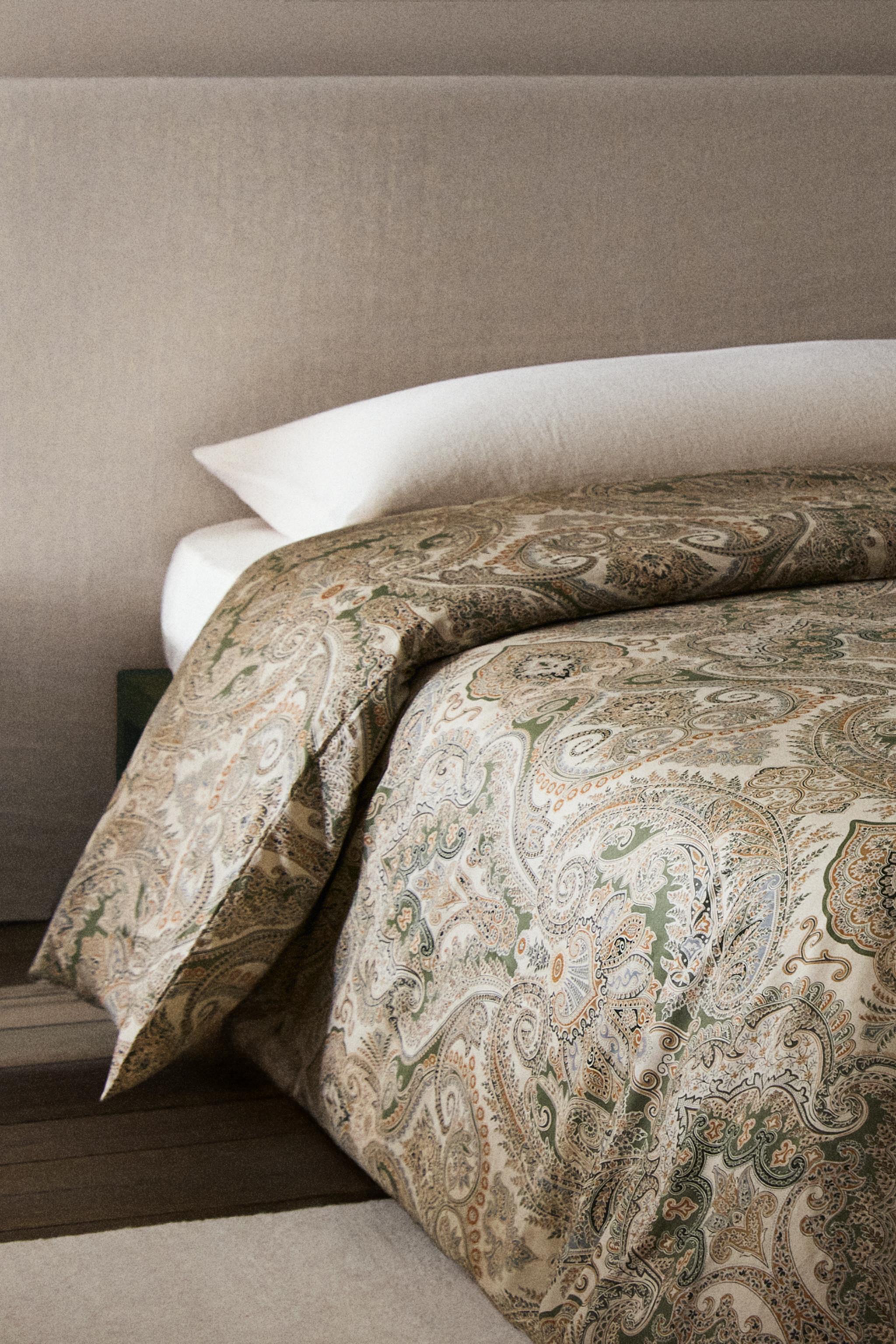 PAISLEY SATEEN DUVET COVER (300 THREAD COUNT)