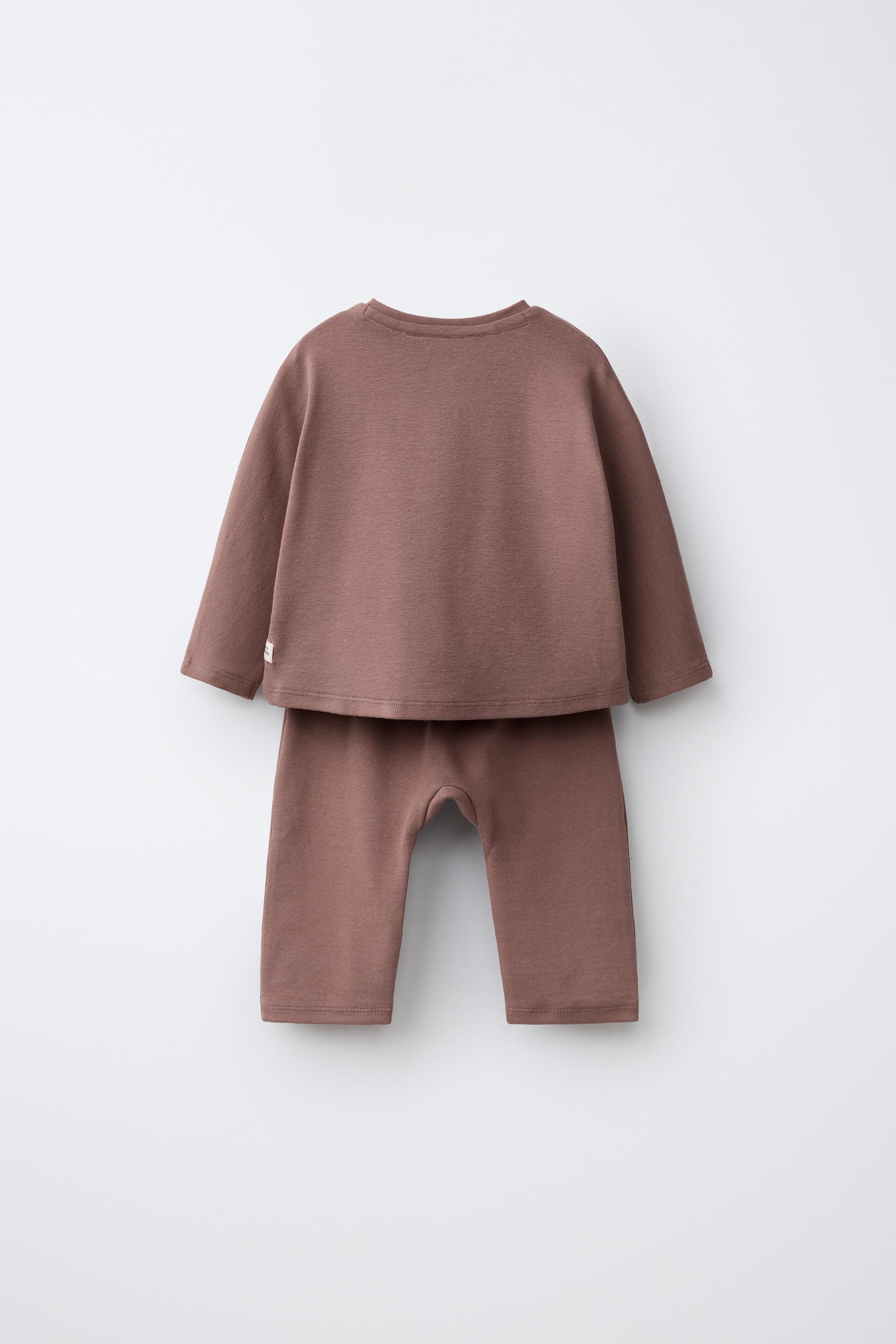 T-SHIRT AND JOGGER SET — Brown