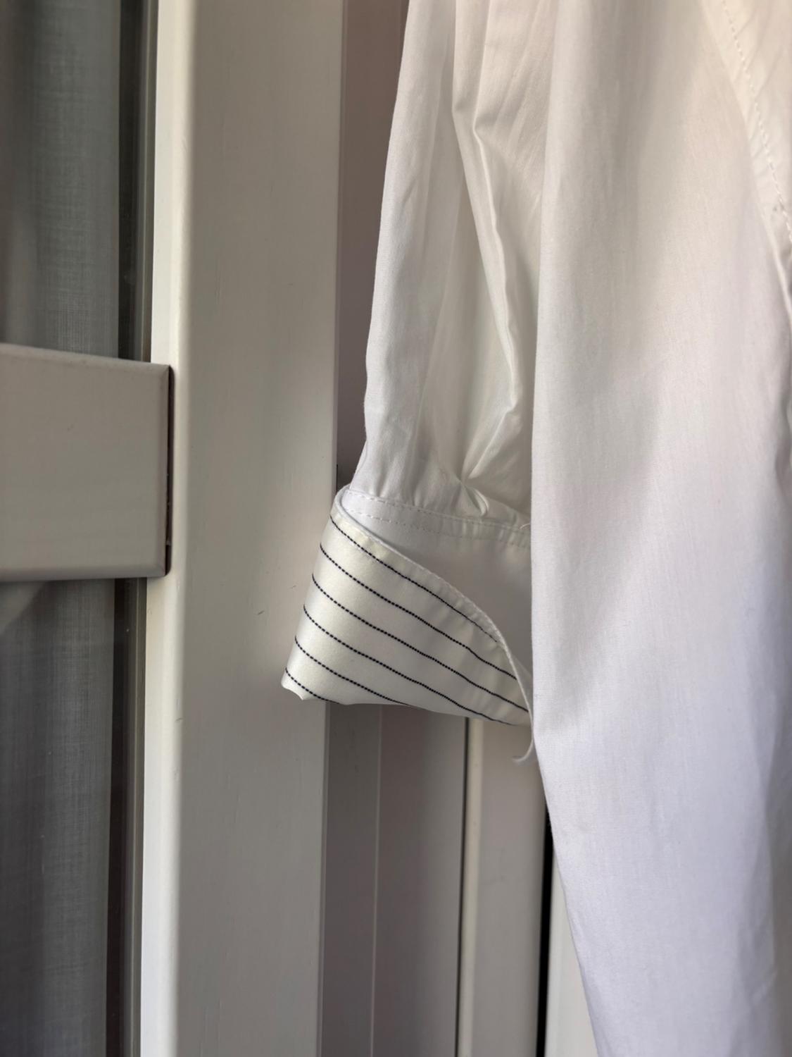 OVERSIZE SHIRT WITH STRIPED CUFFS - Image 3