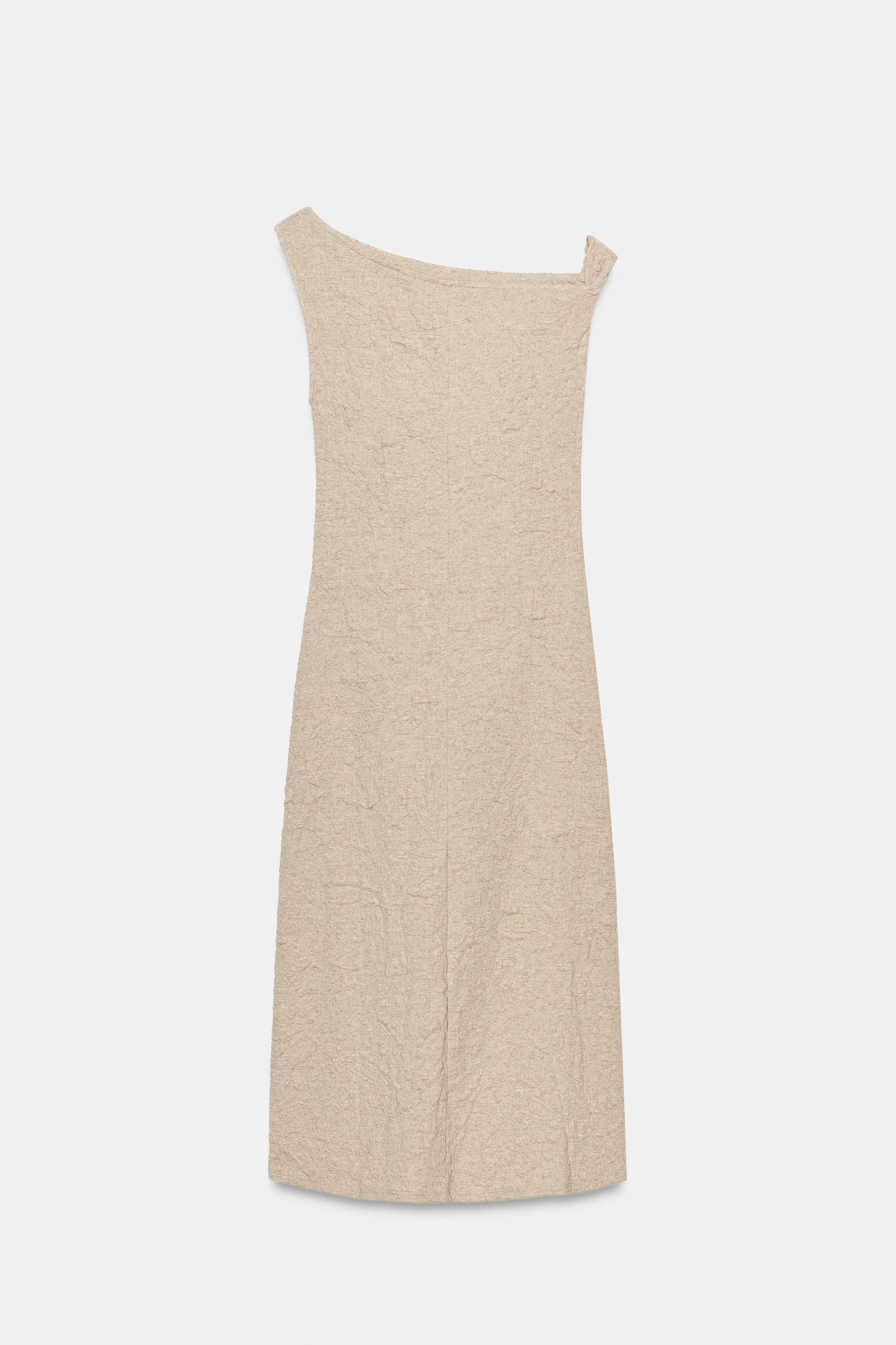 ROBE EN JACQUARD À PLIS