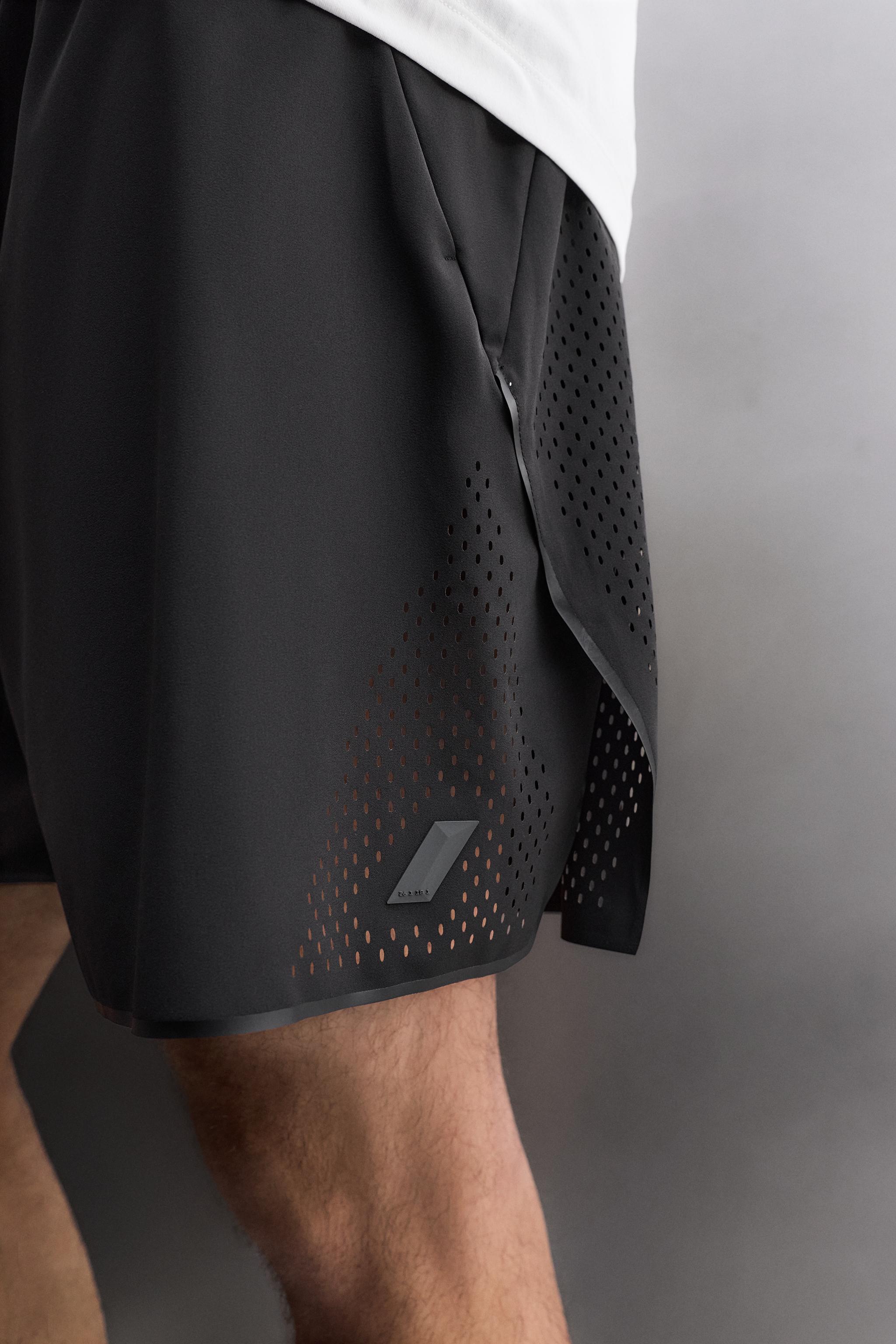 9" COMBINATION PERFORATED SHORTS