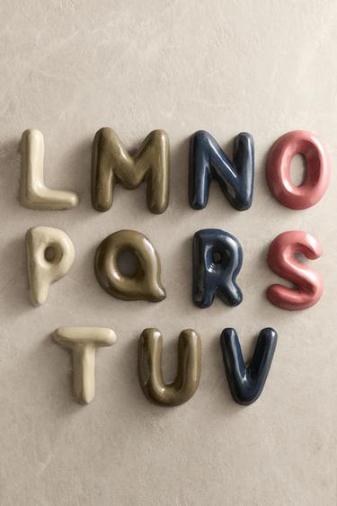 LETTER WALL DECORATION - Multicoloured by Zara
