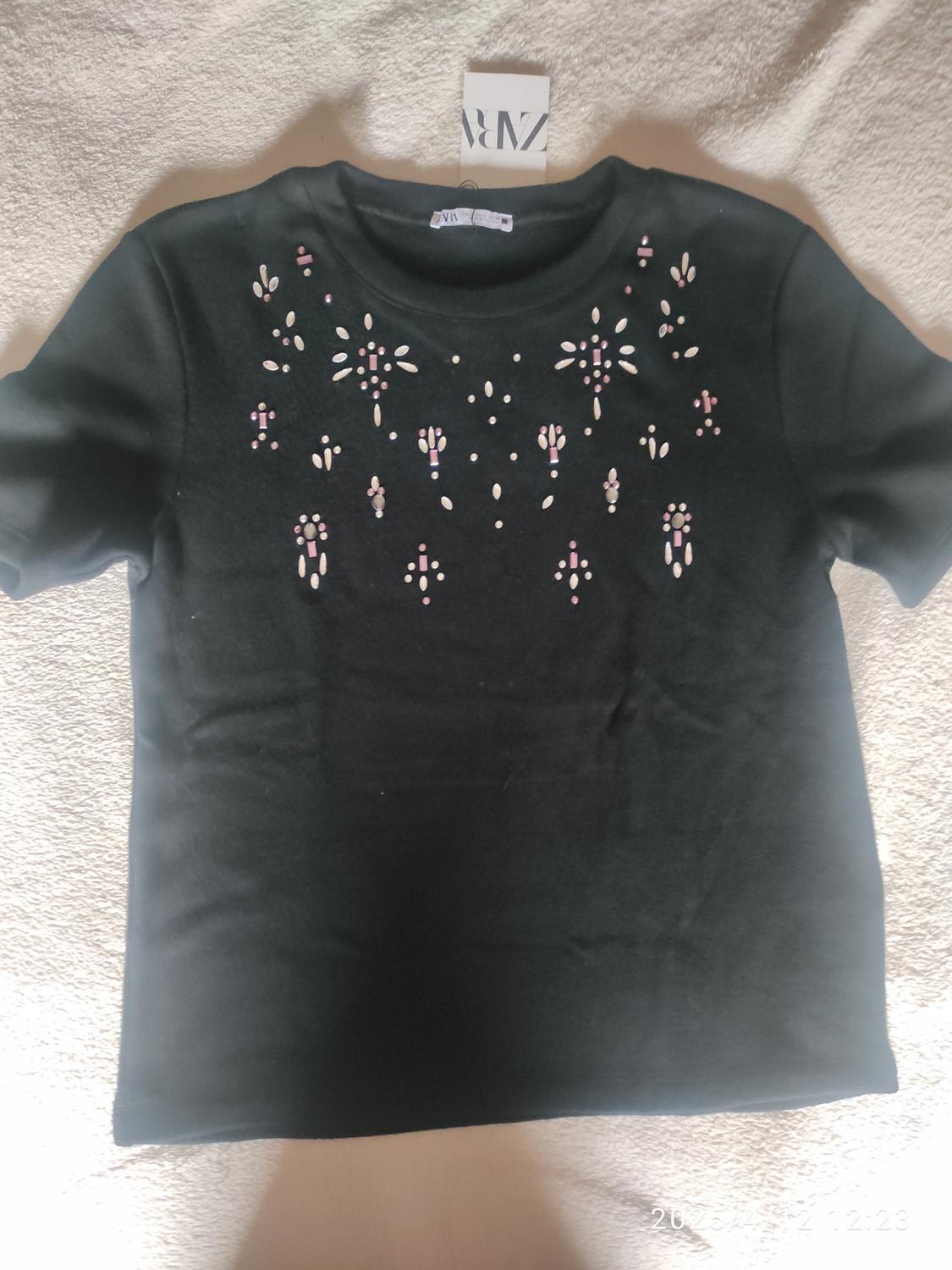 SOFT RHINESTONE SWEATER