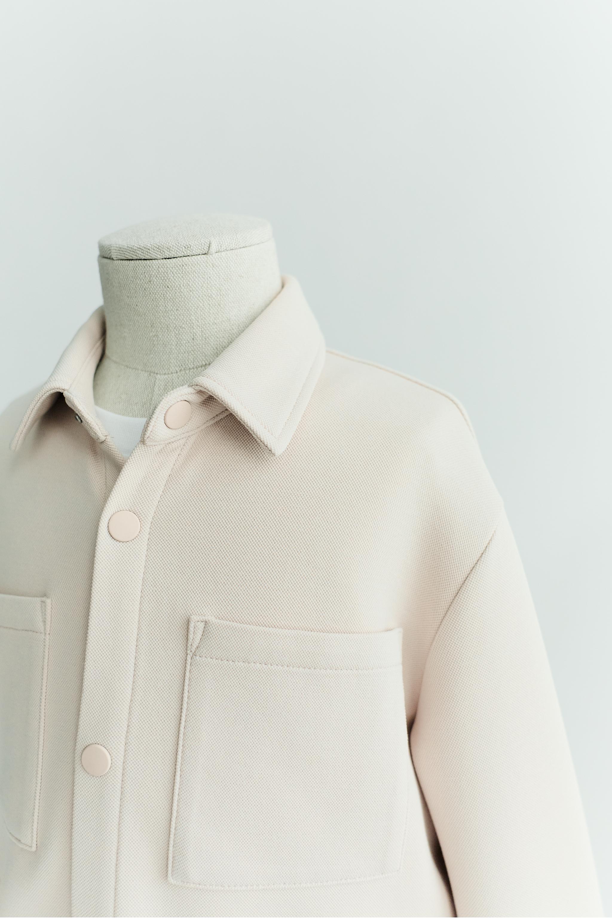 COMFORT POCKET OVERSHIRT — Light beige
