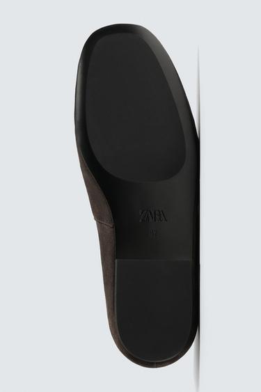 MOCASSINS EN CUIR - Chocolat de Zara - Image 6