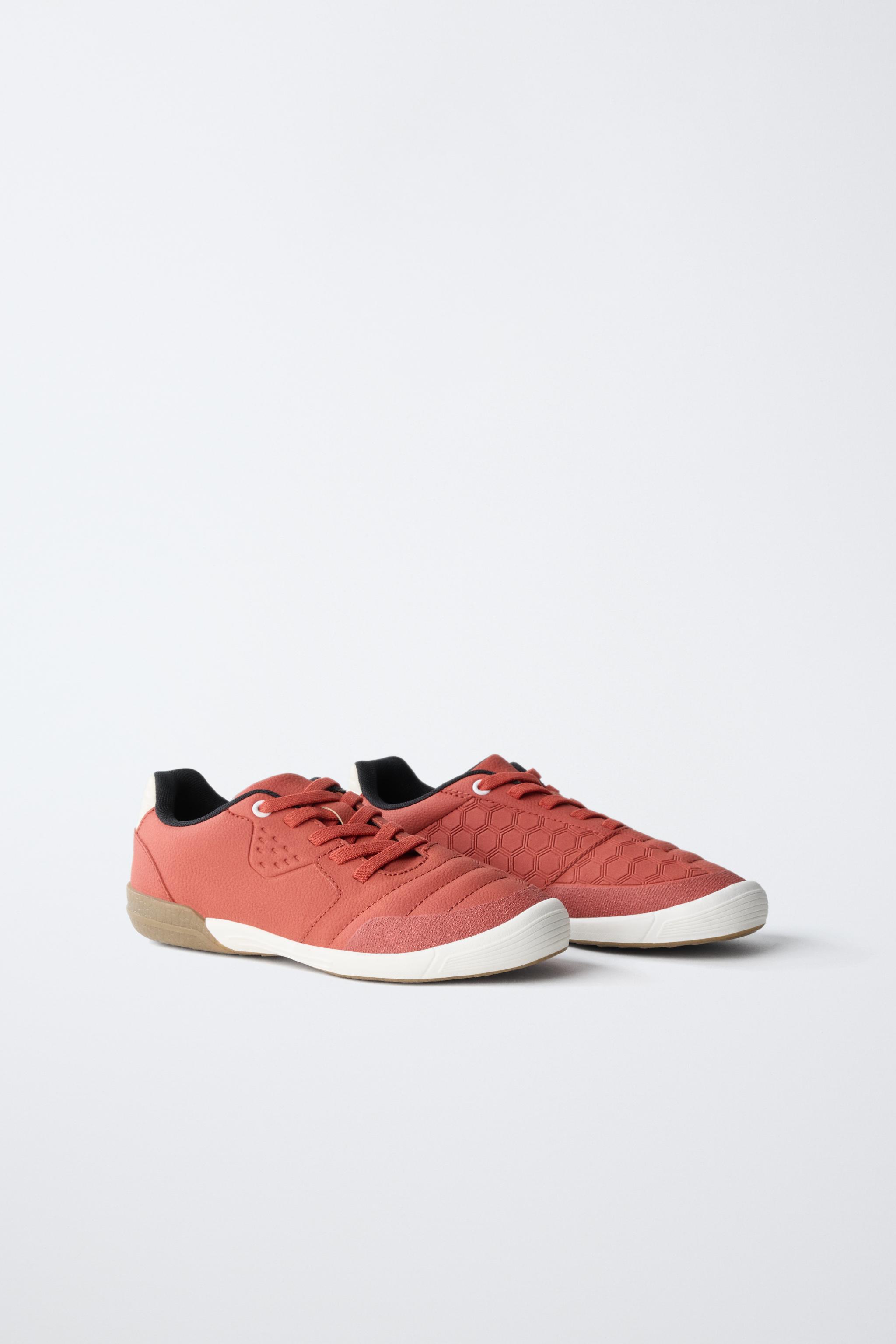 SOCCER SNEAKERS — Red (alternate view)