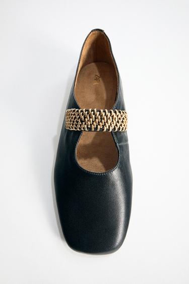 LEATHER BALLET FLATS WITH METAL STRAP - Black by Zara