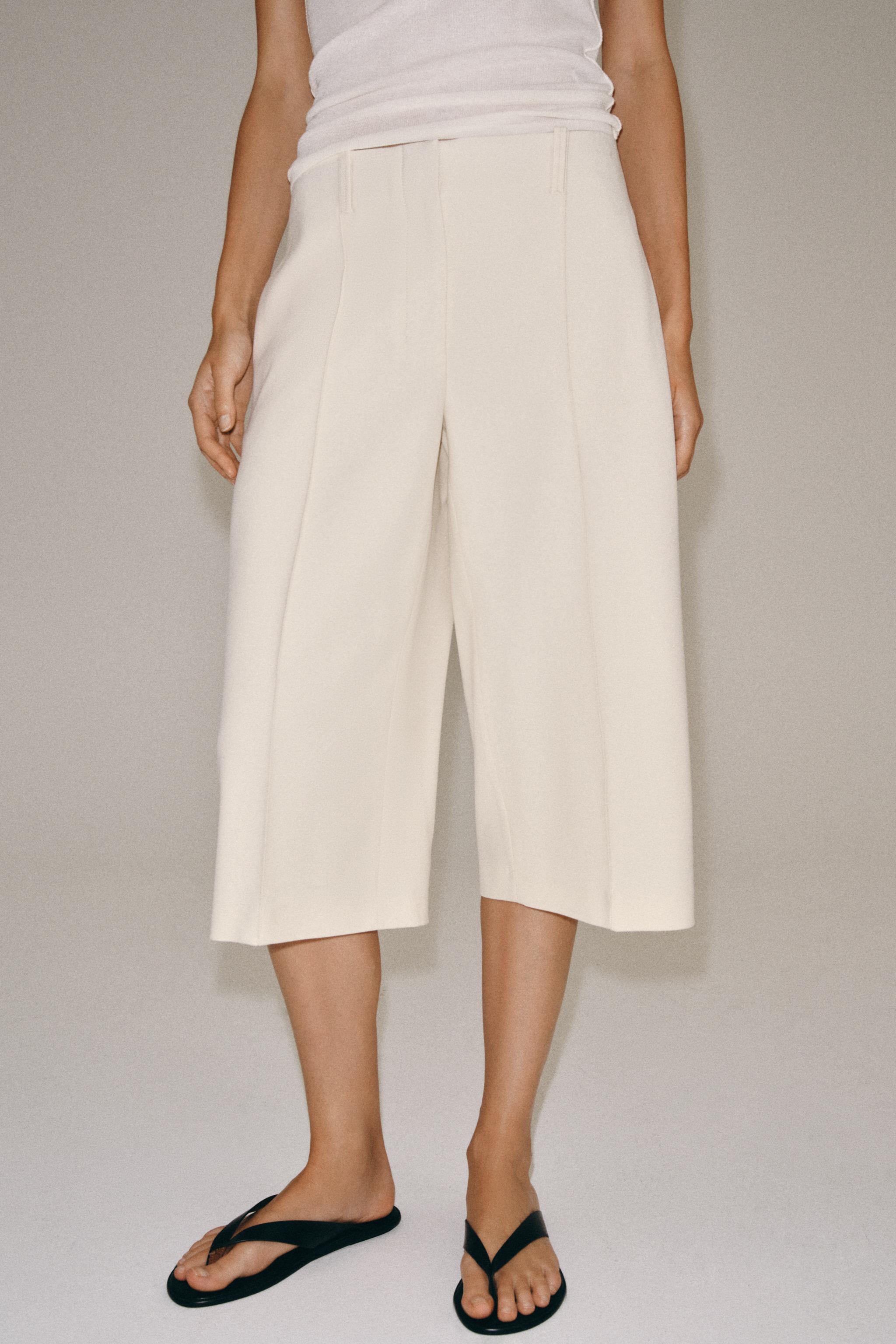 ZW COLLECTION STRAIGHT DARTED BERMUDA SHORTS — Beige