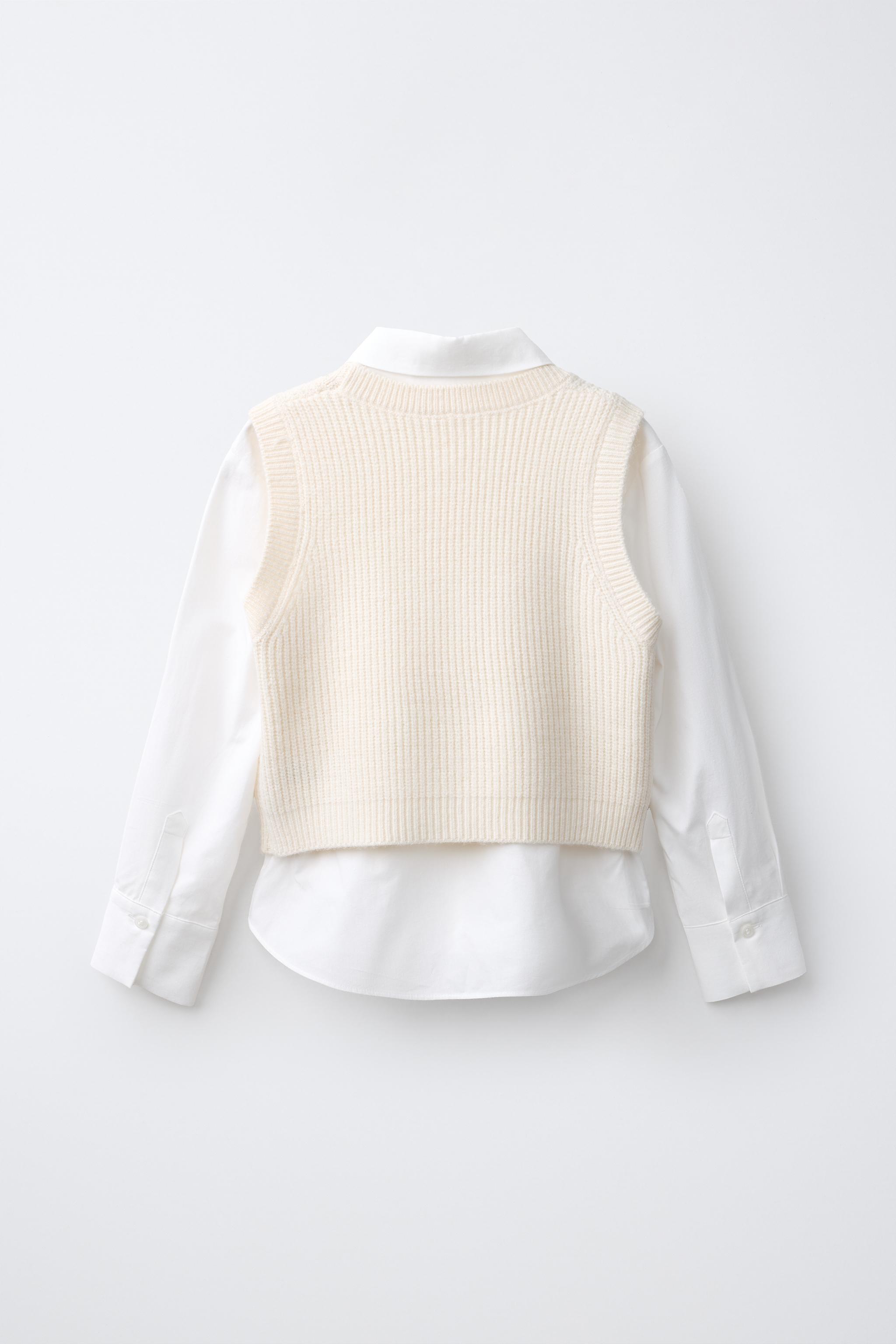 CHEMISE AVEC GILET EN MAILLE À BOUTONS