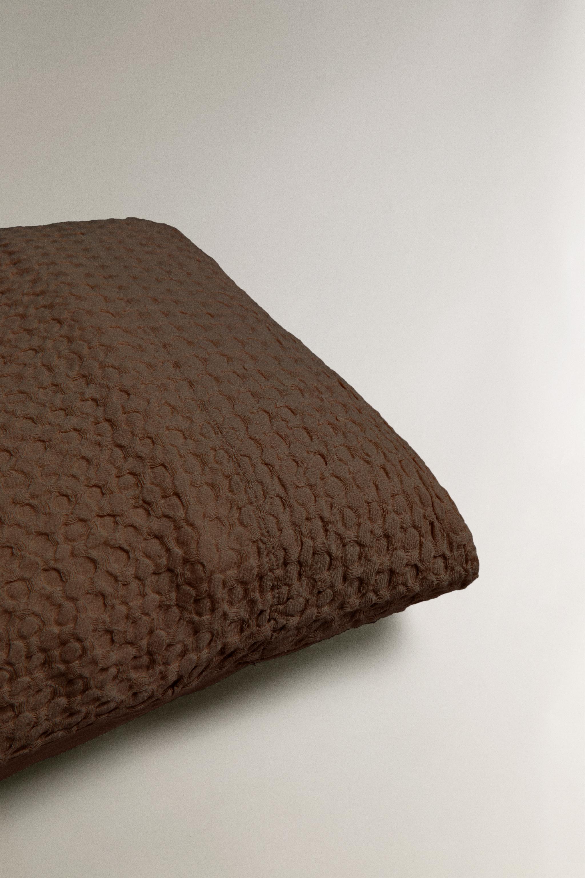 WAFFLE-KNIT PILLOWCASE
