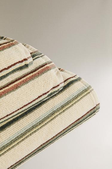 BATH TOWEL WITH IRREGULAR STRIPES - Multicoloured by Zara - Image 1