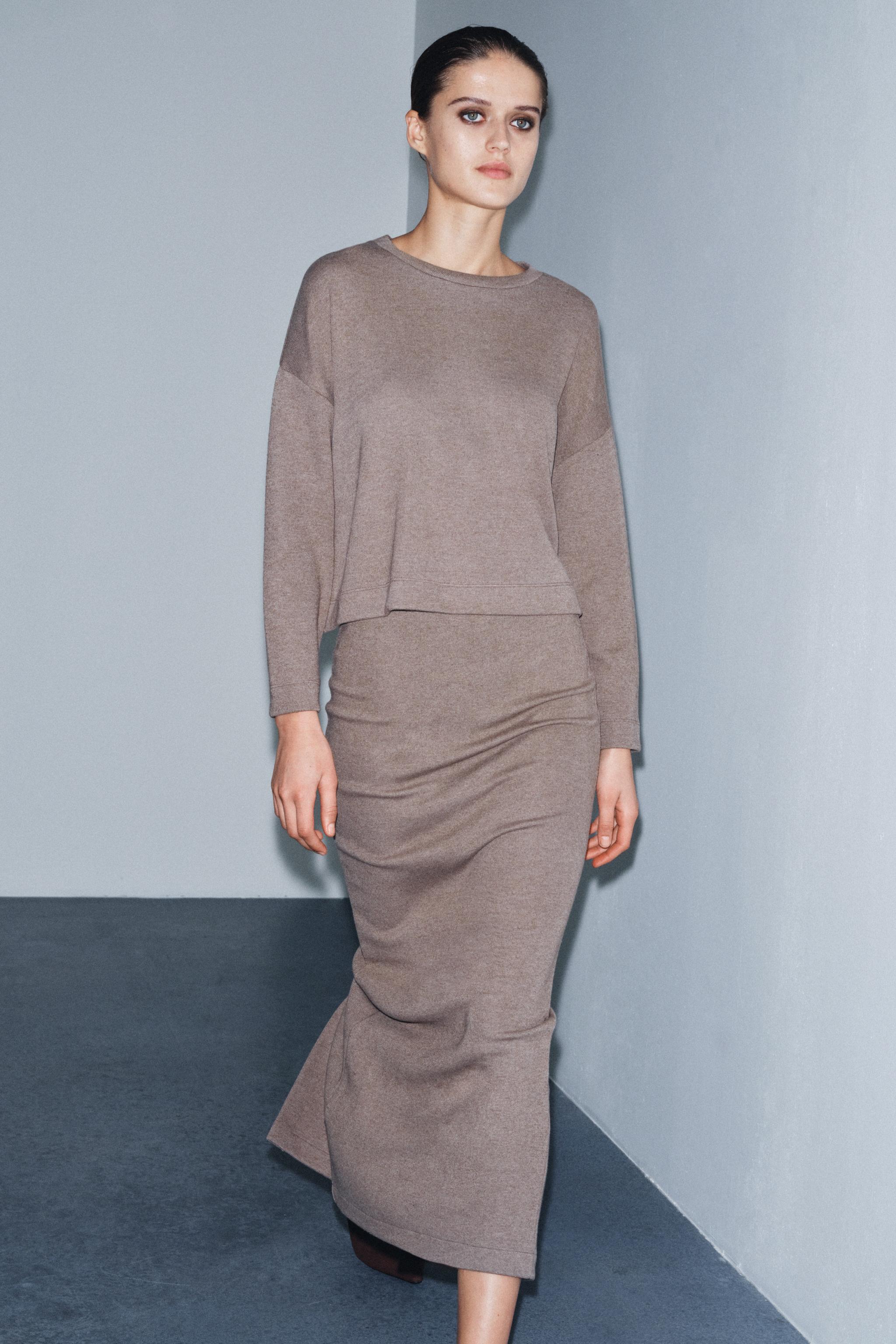 LONG SLEEVE SOFT TOP