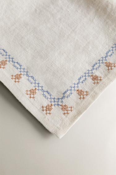 LOT SERVIETTES DE TABLE LIN POINT DE CROIX (LOT DE 2) - Écru de Zara - Image 2