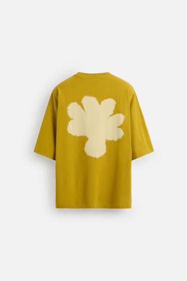 T-SHIRT MIT BLUMENPRINT - Senfgelb von Zara