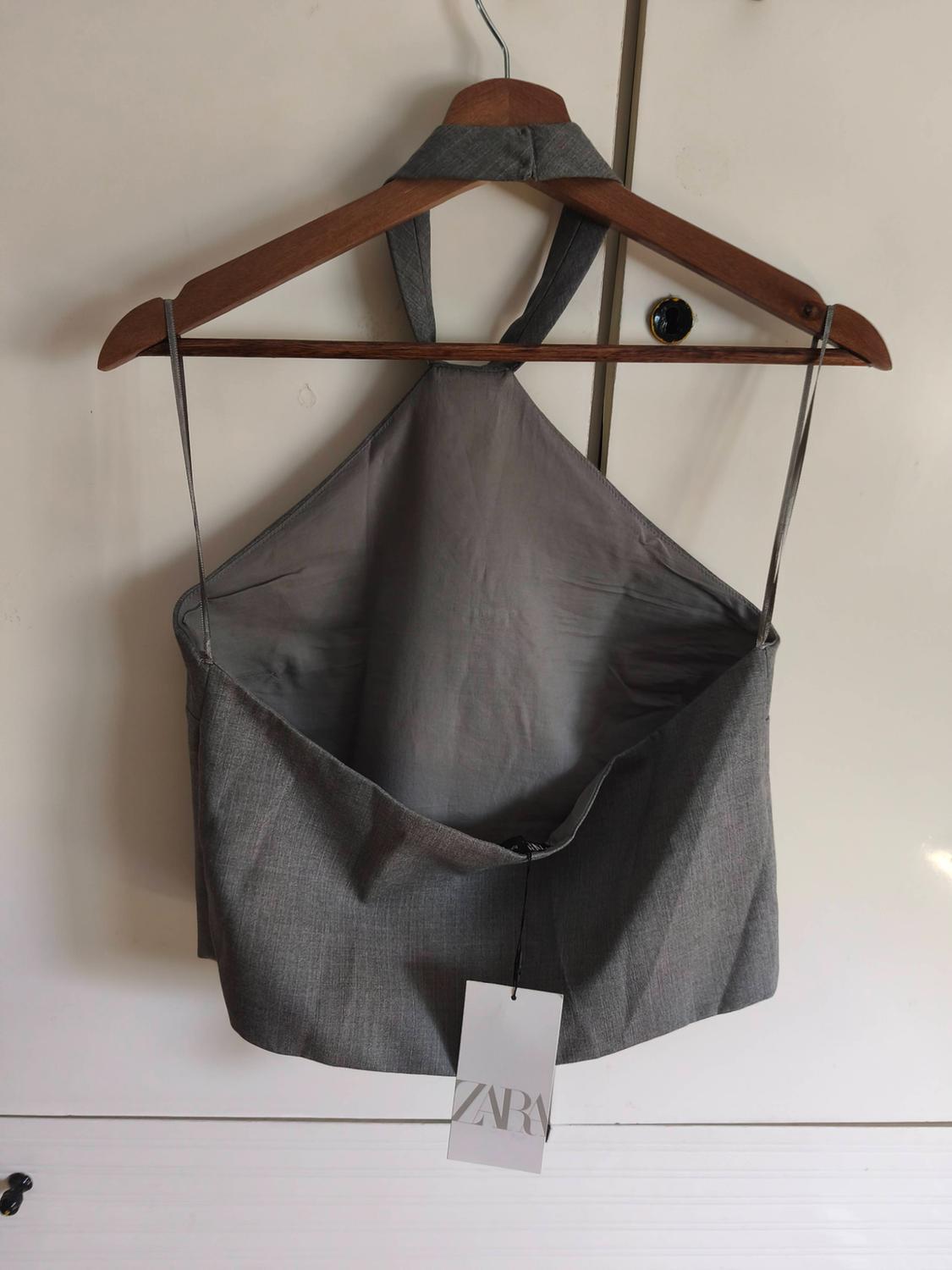 TIE HALTER TOP - Image 2