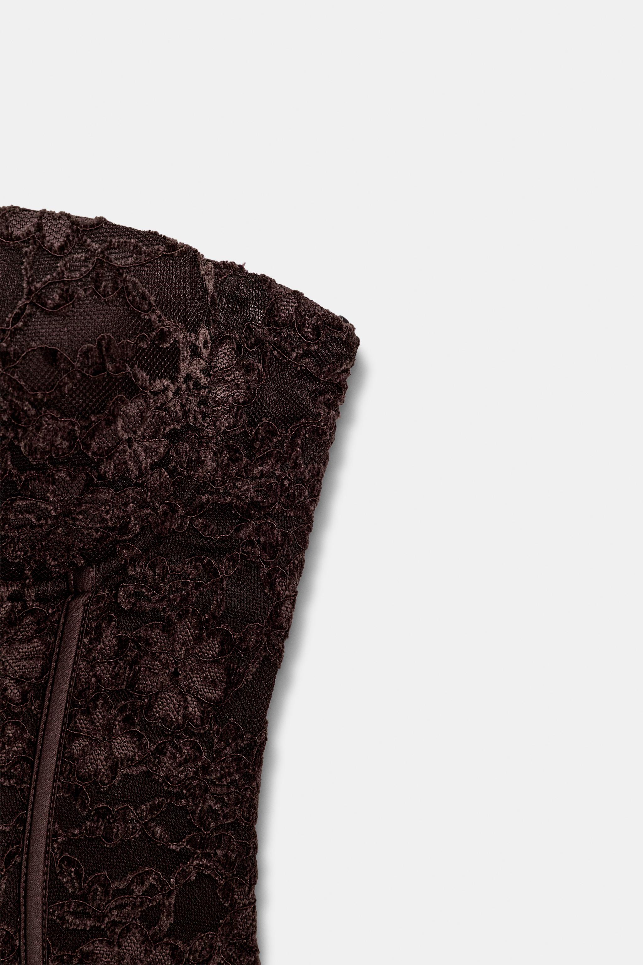 CORSET EN DENTELLE