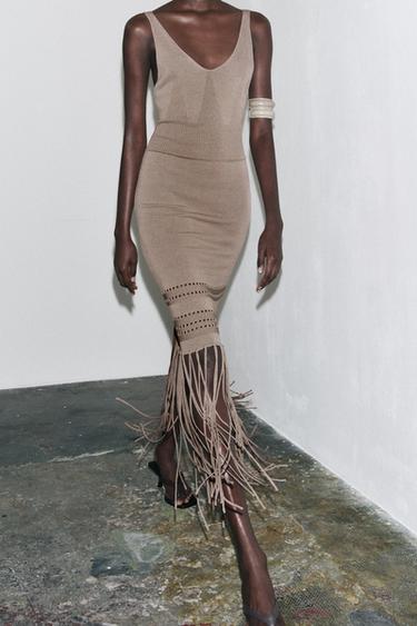 ROBE EN MAILLE À FRANGES - Marron / Taupe de Zara - Image 1