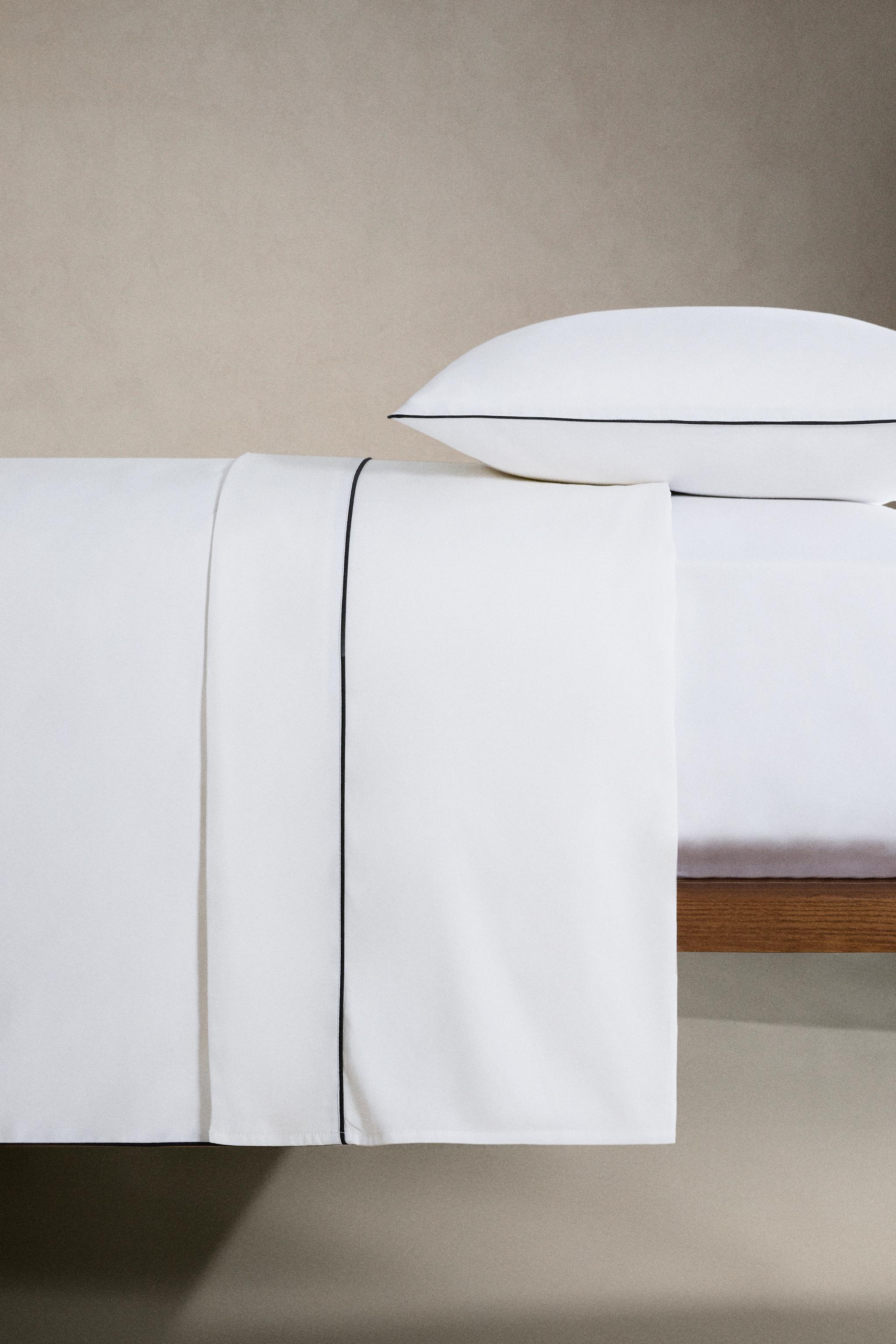 DRAP PLAT SATIN PASSEPOIL