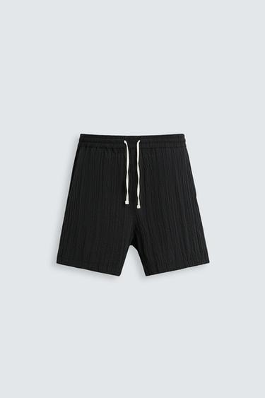 JACQUARD CRINKLE-EFFECT BERMUDA SHORTS - Black by Zara