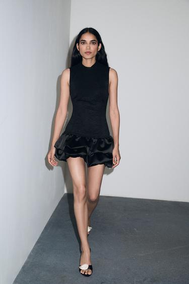 SHORT DRESS WITH LACE DETAIL - Black by Zara