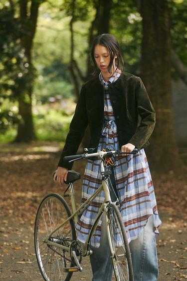 ÁO KHOÁC DA 100% DÁNG XÒE - Kaki từ Zara