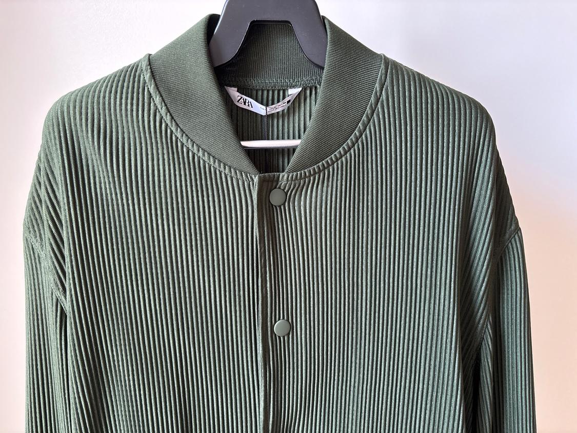 PLEATED BOMBER JACKET - Image 3