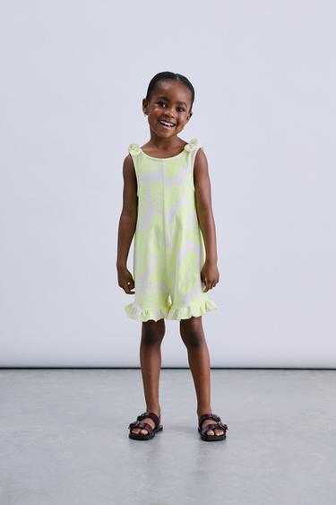 ĪSS KOMBINEZONS AR SPĪDĪGĀM JŪRASGLIEMEŽU APDRUKĀM - Neonu dzeltena no Zara