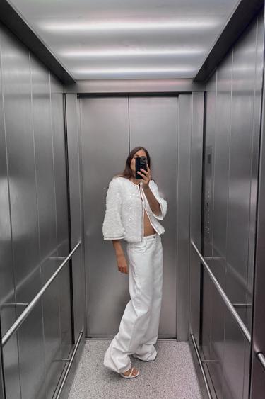 КУРТКА ИЗ РЕЛЬЕФНОЙ ТКАНИ СО СТРАЗАМИ — БЕЛЫЙ от Zara — изображение 0