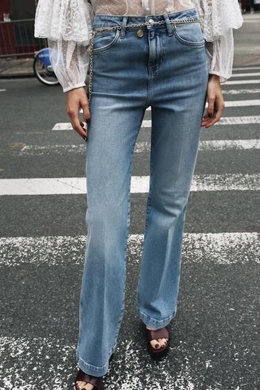 JEANS Z1975 BOOTCUT TIRO ALTO CINTURÓN CADENA - Azul de Zara