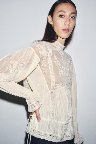 БЛУЗА В РОМАНТИЧНОМ СТИЛЕ С ВЫШИВКОЙ — ZW COLLECTION — ЭКРЮ от Zara