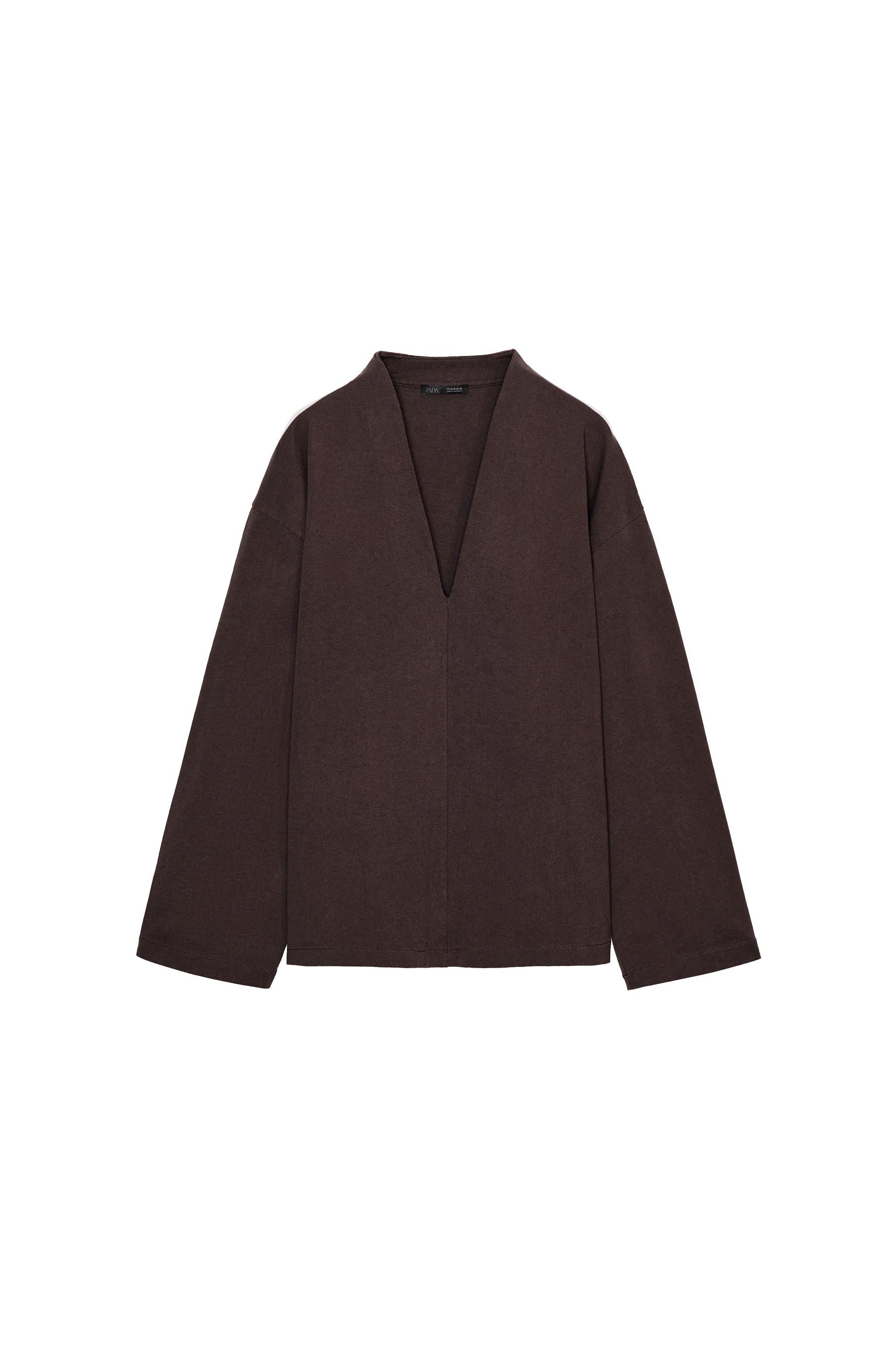 RUSTIC V-NECK T-SHIRT