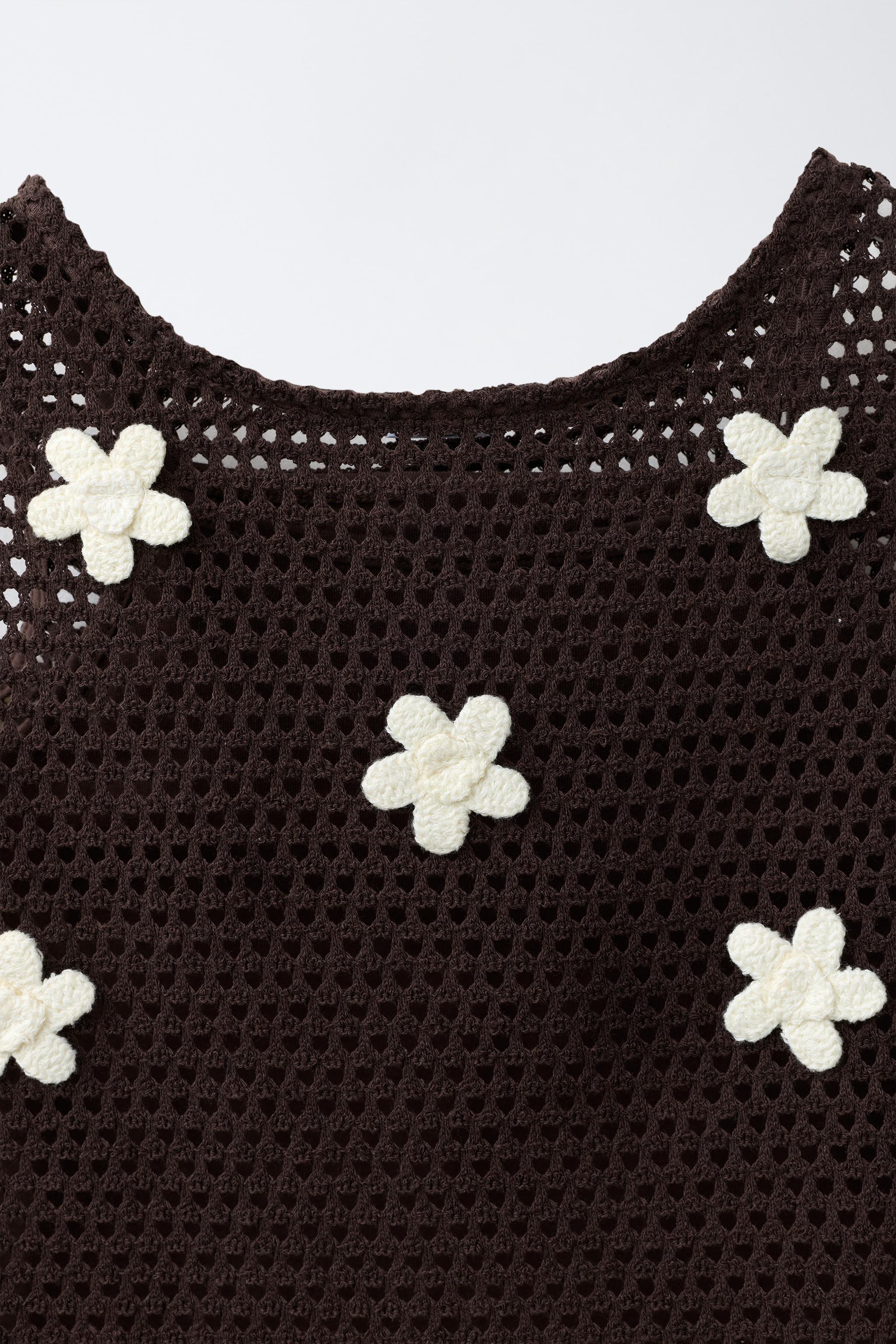 CROCHET FLORAL KNIT TOP