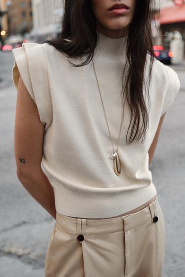 KNIT TOP WITH PADDED SHOULDERS - Mid-ecru by Zara