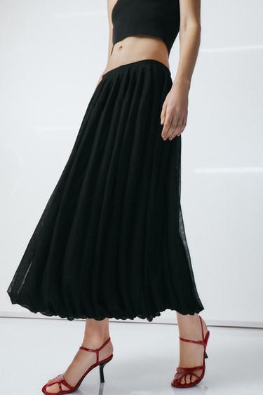 FALDA MIDI GLOBO - Negro de Zara