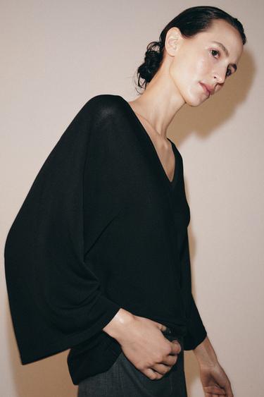 FLUID V-NECK KNIT JUMPER - Black by Zara