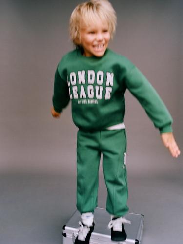 SUDADERA TEXTO LONDON - Verde de Zara