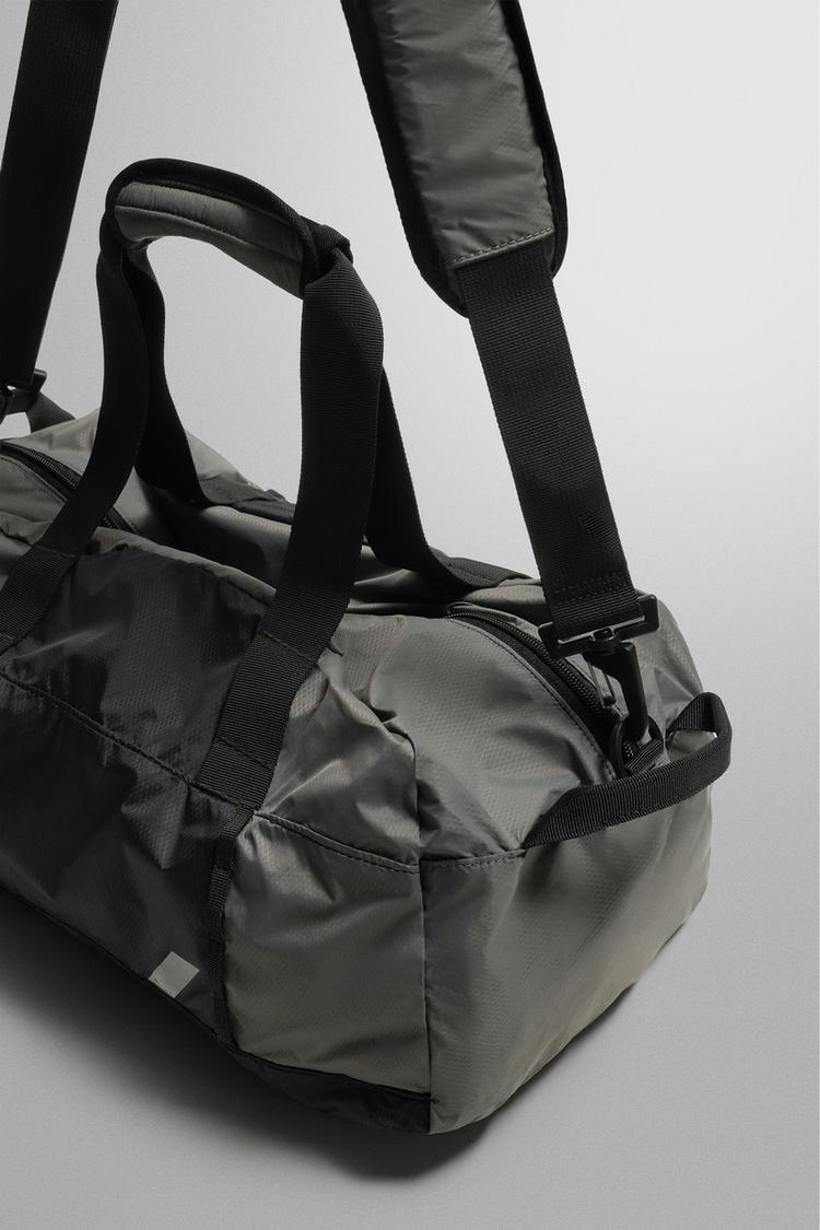 Bolsa deportiva plegable de 30L 4