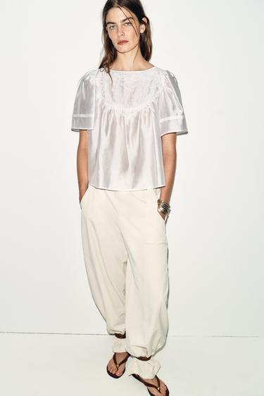 BLOUSE BRODÉE MANCHES COURTES - Blanc de Zara