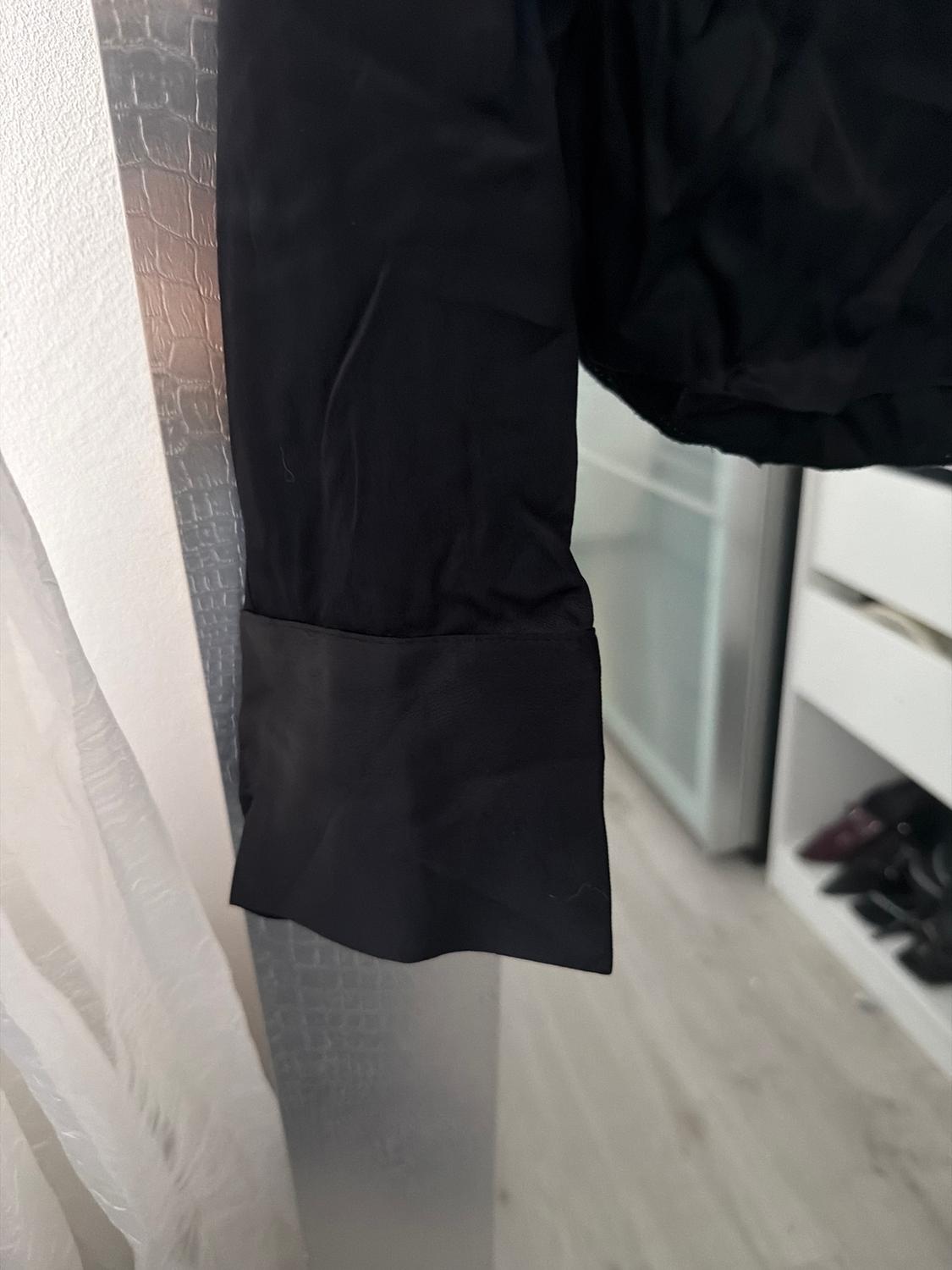 SATIN SHIRT WITH SHOULDER PADS - Image 3