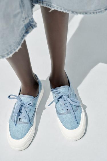 BASKETS DENIM CLAIR - Bleu jean de Zara - Image 1