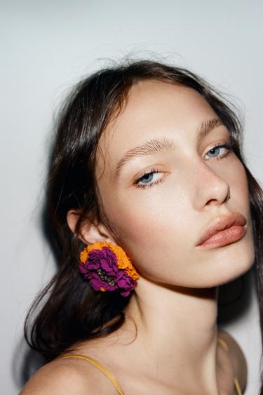 ARETES FLOR CALAVERA - Multicolor de Zara