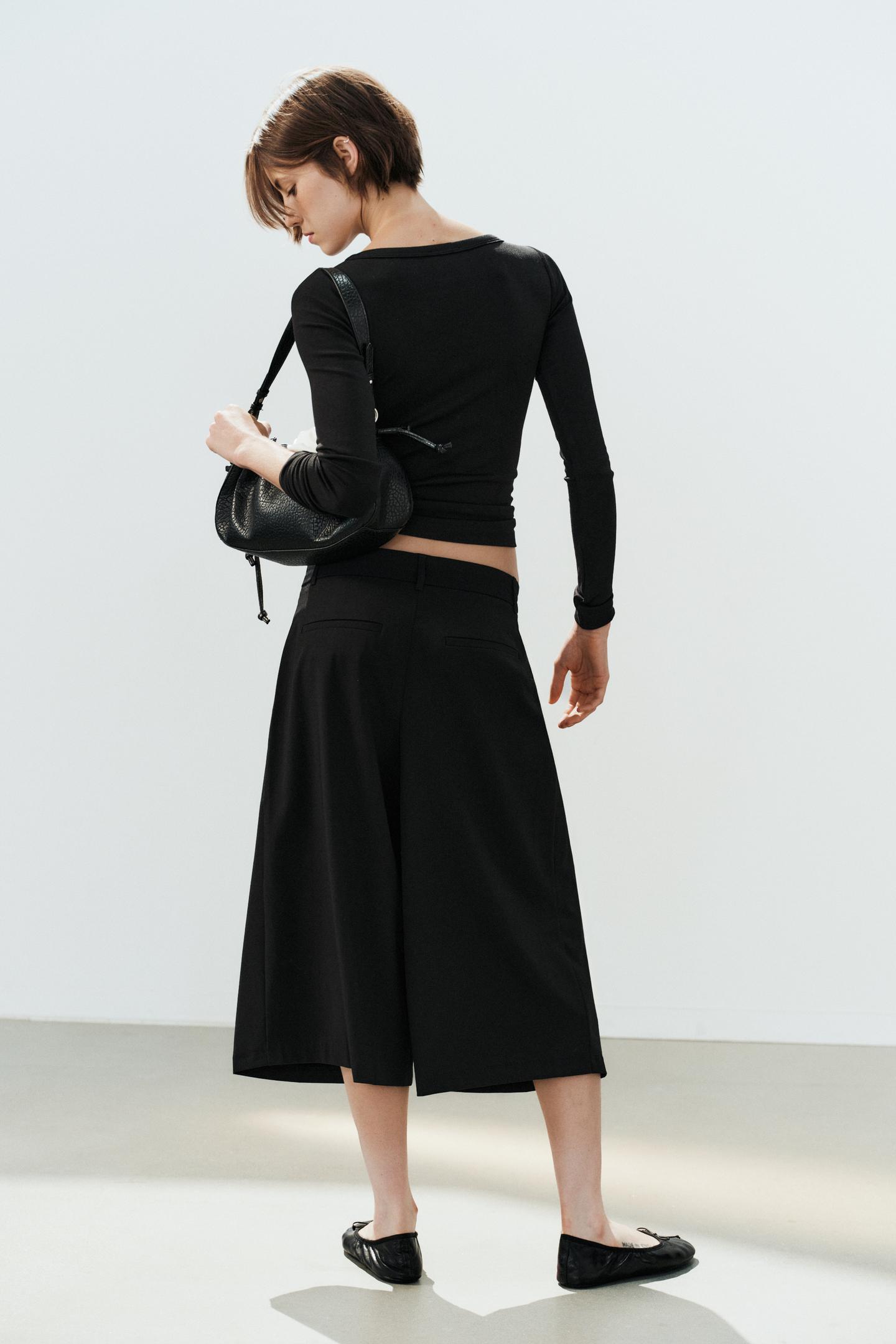 Женские шорты Zara Long Pleated Bermuda, цвет: Чёрный — фото 5